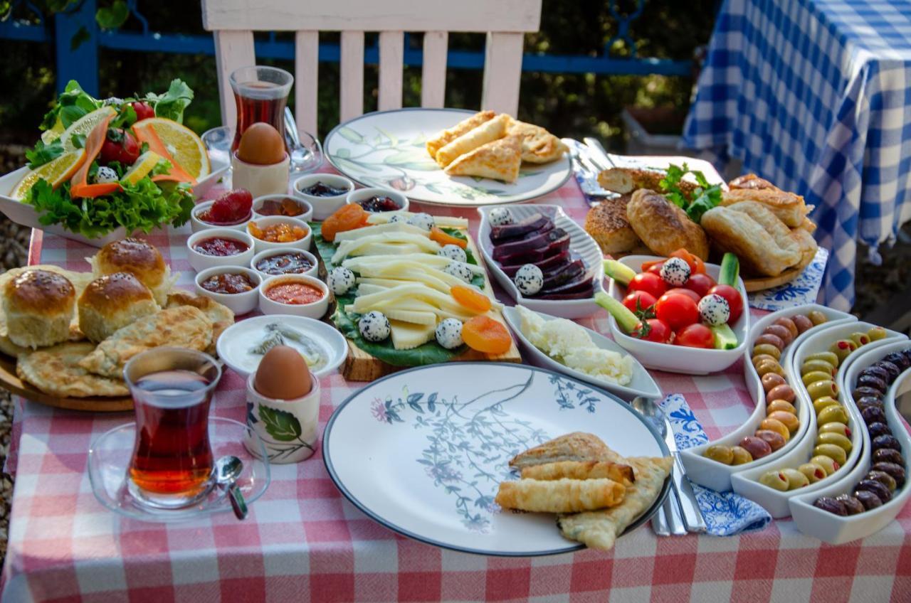 Pervin Hanim Konagi Alaçatı Exterior foto