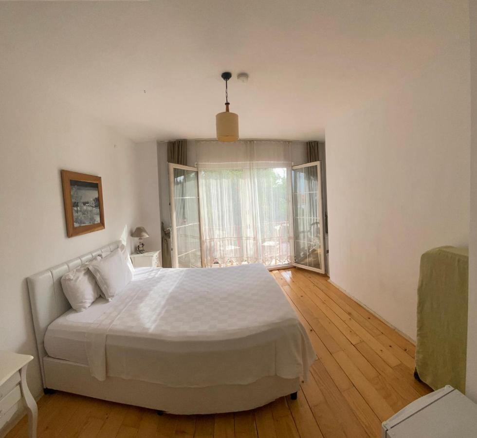 Pervin Hanim Konagi Alaçatı Exterior foto